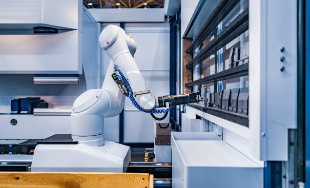 The Role of Robotics in Aircraft Manufacturing and Maintenance